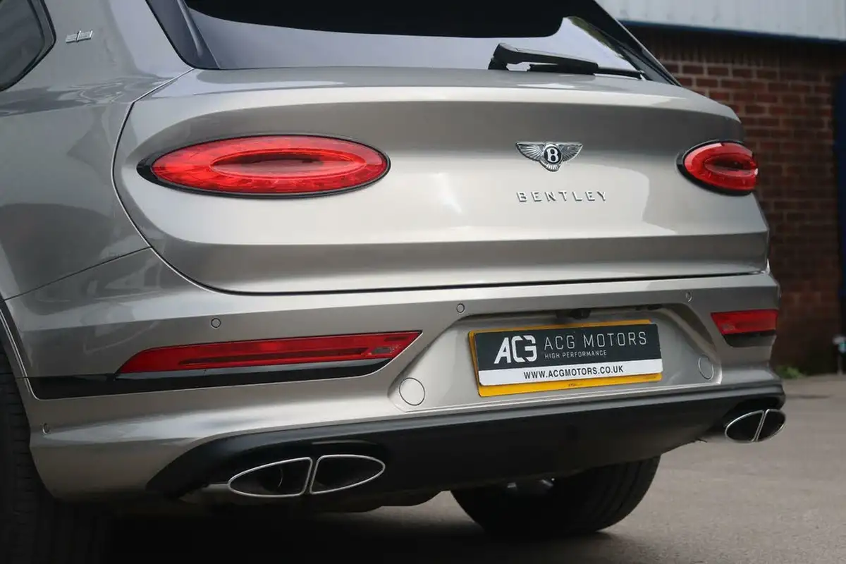 2022-bentley-bentayga-big-5