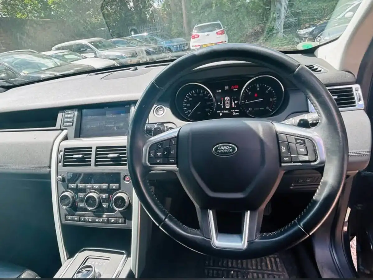 2015-land-rover-discovery-sport-20td4-se-tech-180ps-auto-big-6