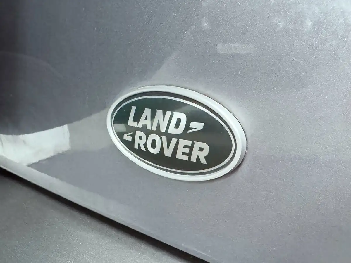 2021-land-rover-90-defender-20-p300-x-dynamic-se-big-20