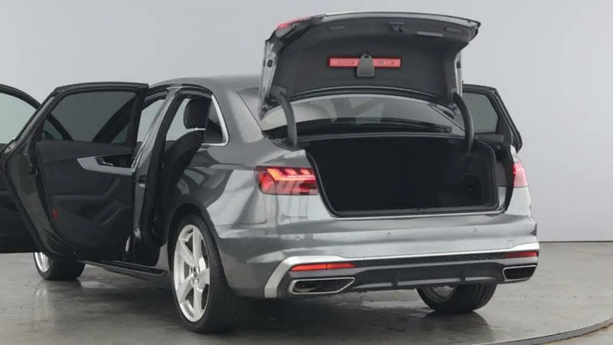 2024-audi-a4-20-35-tfsi-s-line-big-10