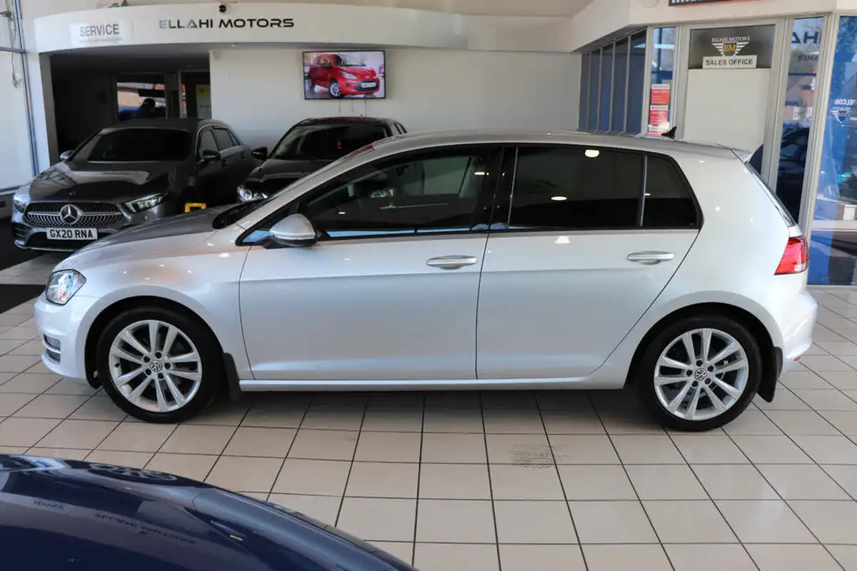 2014-volkswagen-golf-14-gt-tsi-140ps-act-hatchback-5d-1395cc-dsg-big-4