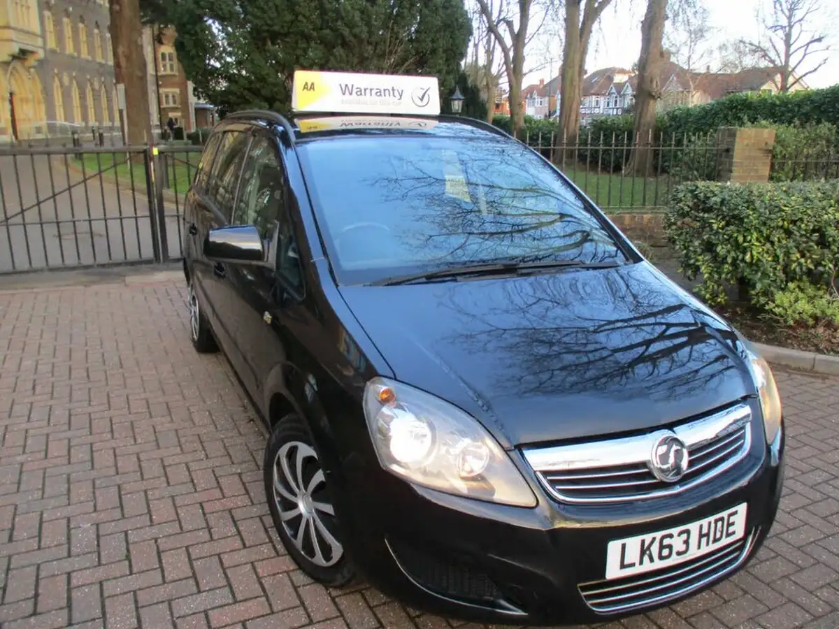 2013-vauxhall-zafira-16-exclusiv-big-0