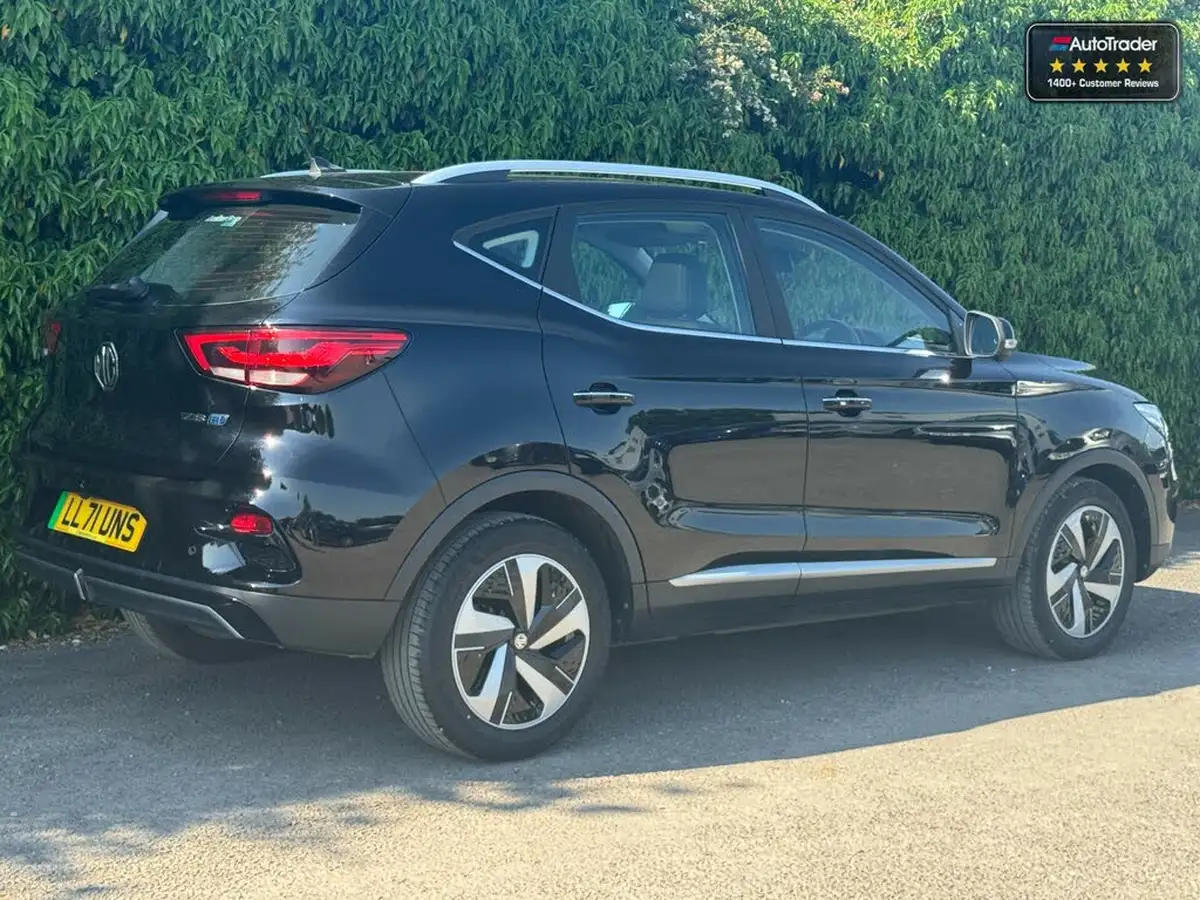 2021-mg-zs-suv-e-trophy-ev-big-2