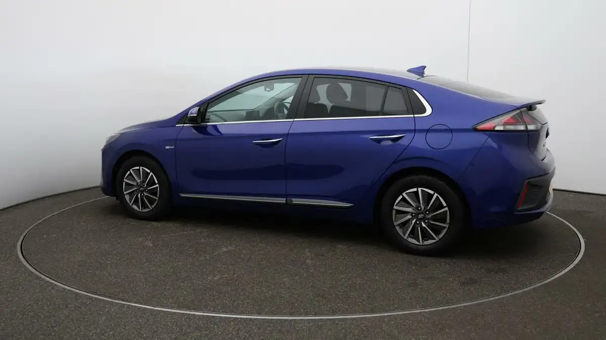 2020-hyundai-ioniq-e-premium-se-electric-100kw-big-45