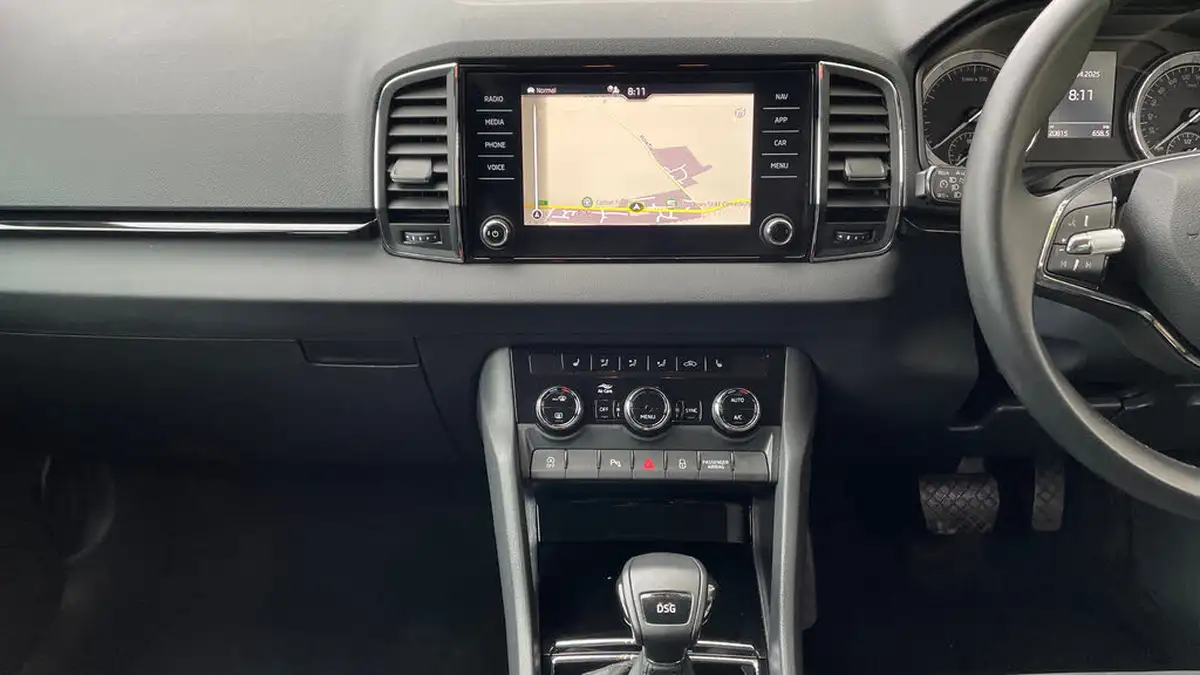 2021-skoda-karoq-15-tsi-se-l-dsg-big-11
