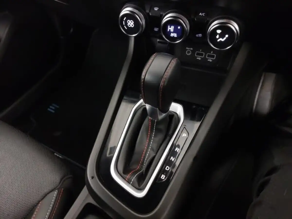 2022-renault-arkana-16-rs-line-big-16