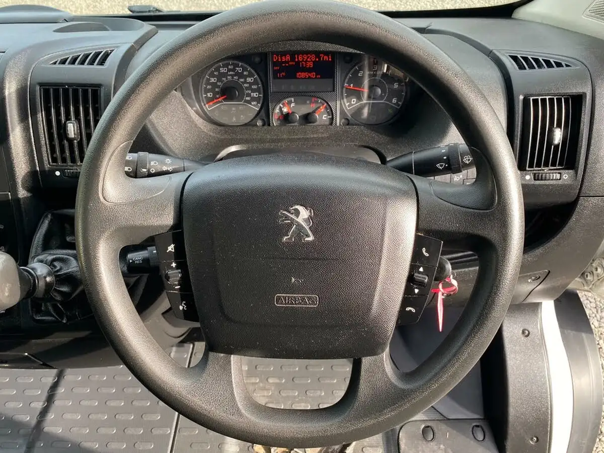2020-peugeot-boxer-22-bluehdi-professional-435-l4-h2-big-37