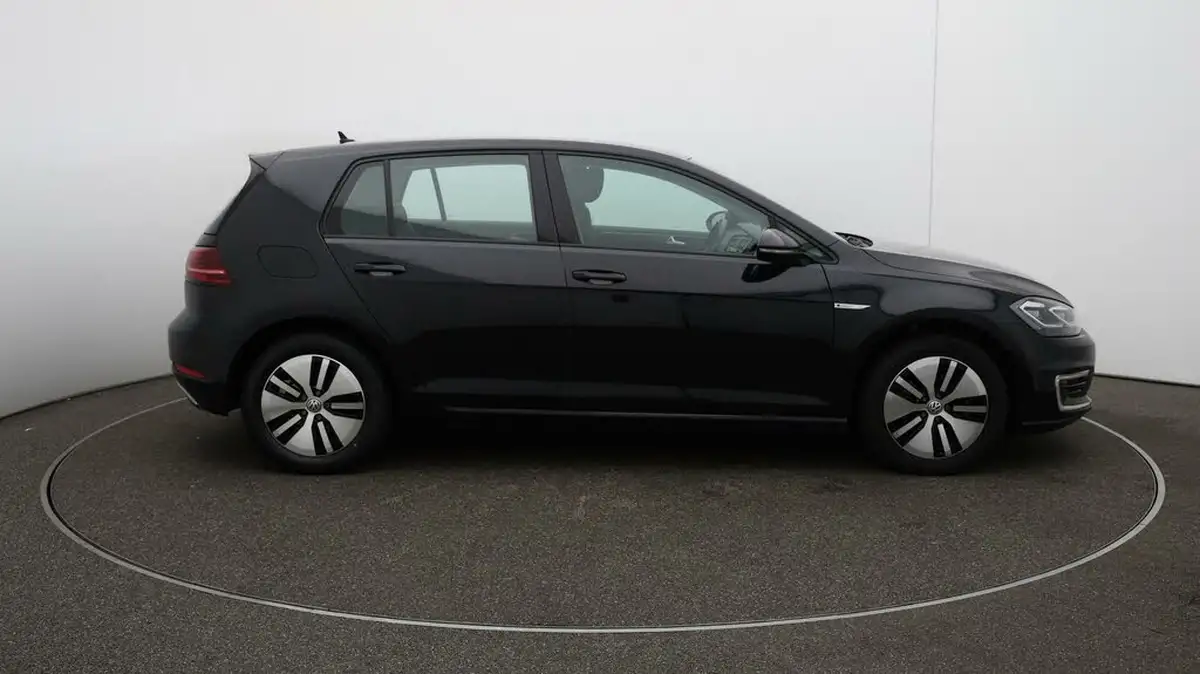 2019-volkswagen-golf-e-e-golf-big-49