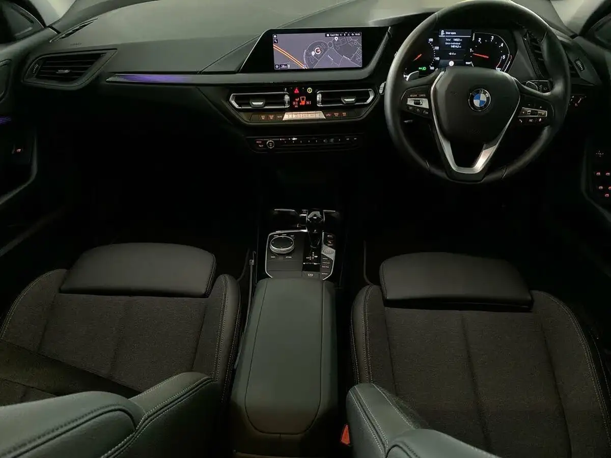 2020-bmw-1-series-20td-118d-sport-auto-big-15