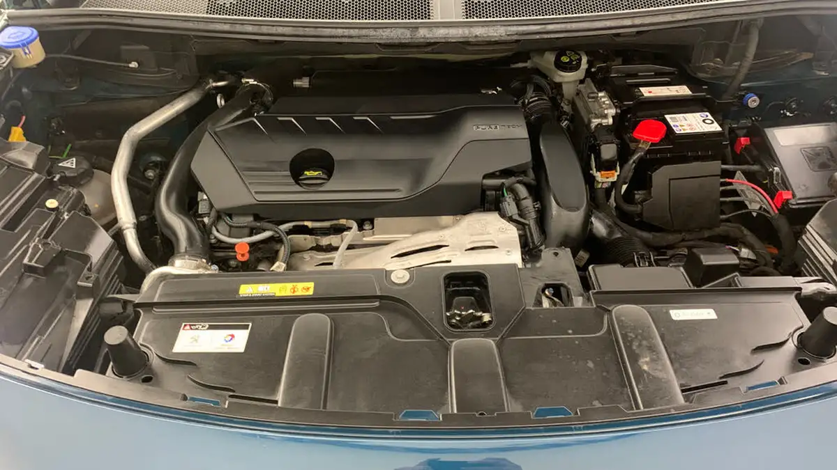 2022-peugeot-5008-suv-16-puretech-gt-big-20