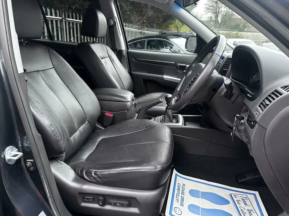 2012-hyundai-santa-fe-22td-premium-5st-big-17