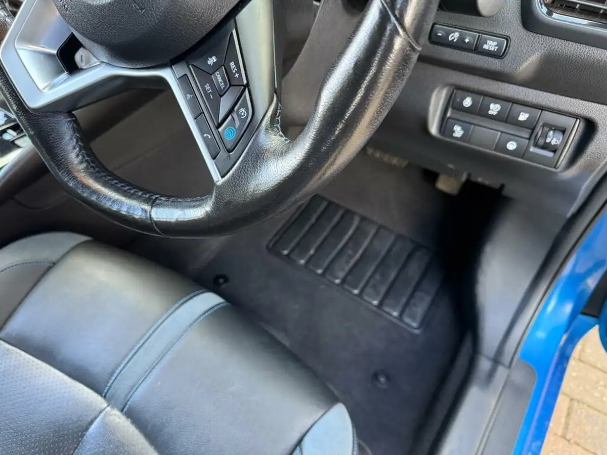 2020-nissan-leaf-e-tekna-big-21