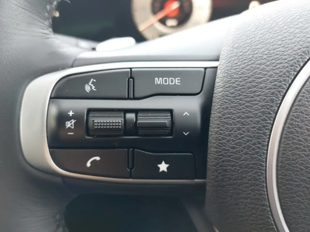 2024-kia-sportage-16-t-gdi-3-207bhp-hev-auto-big-16