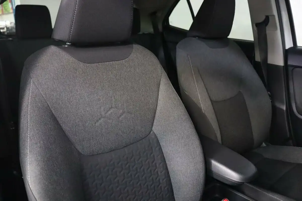 2022-toyota-yaris-cross-15-vvt-i-icon-big-20