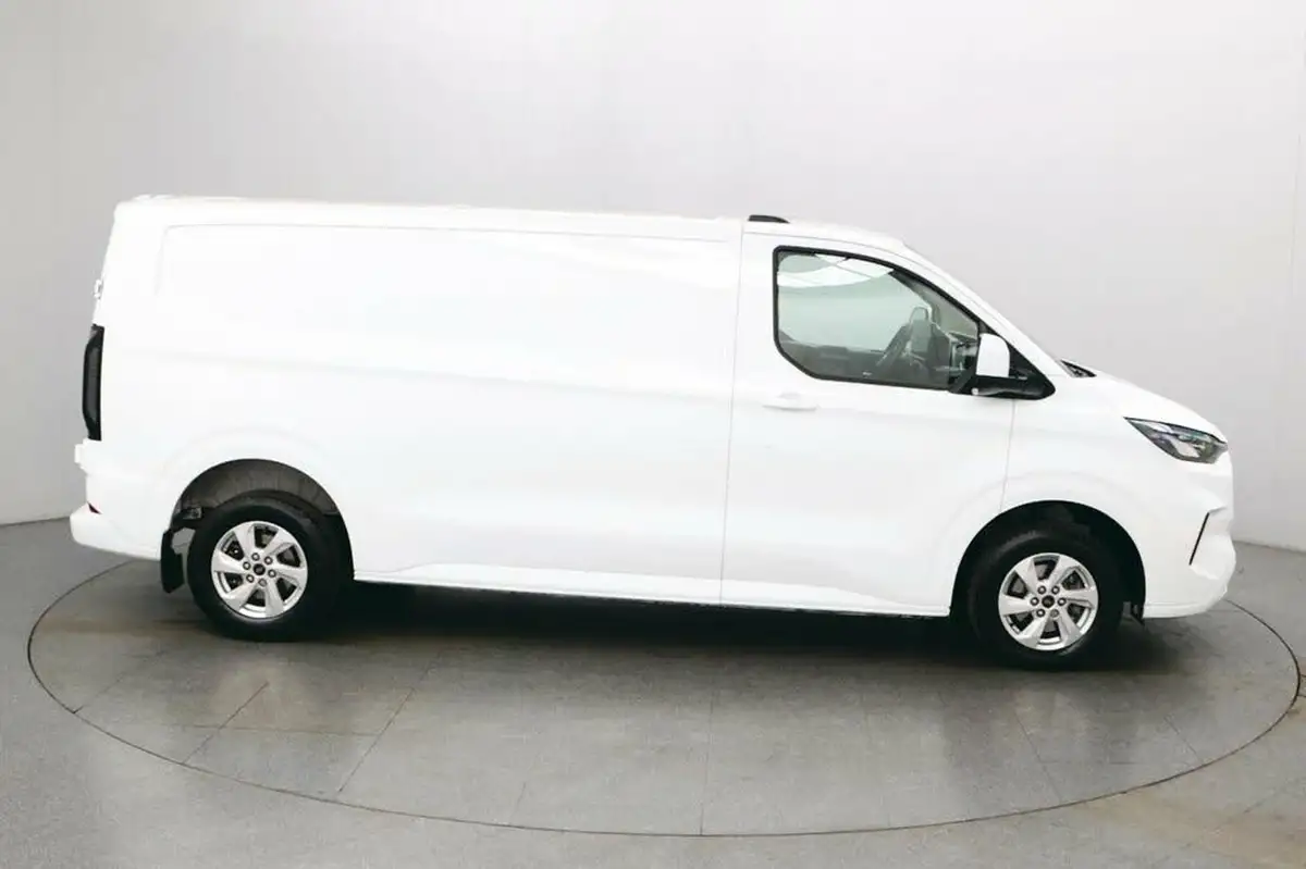 2024-ford-transit-custom-20tdci-320-l2h1-limited-136pseu6e-panel-van-1996cc-auto-big-8