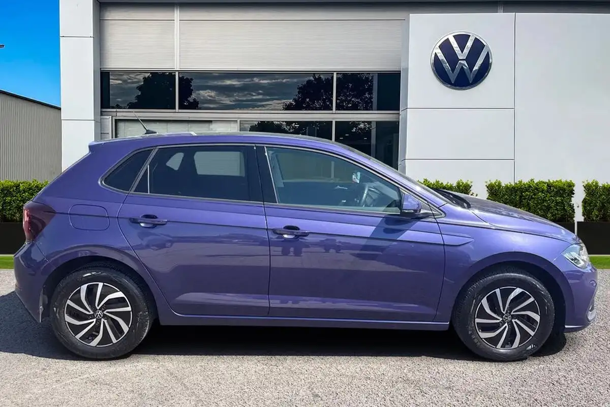 2023-volkswagen-polo-10-tsi-life-big-2