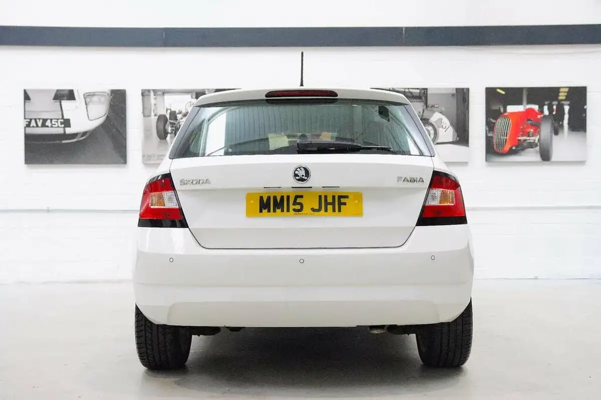 2015-skoda-fabia-12-tsi-se-l-90ps-hatchback-big-3