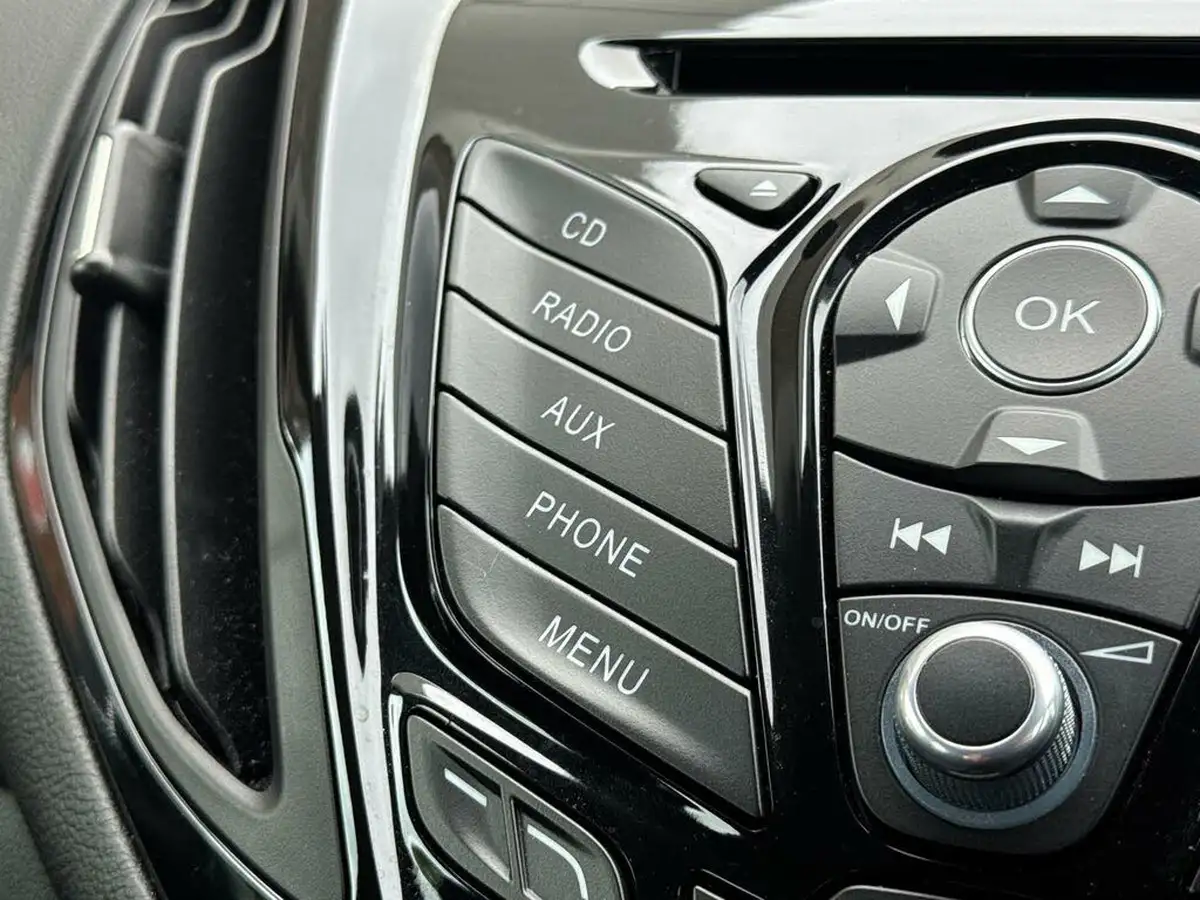 2015-ford-b-max-16-zetec-big-19