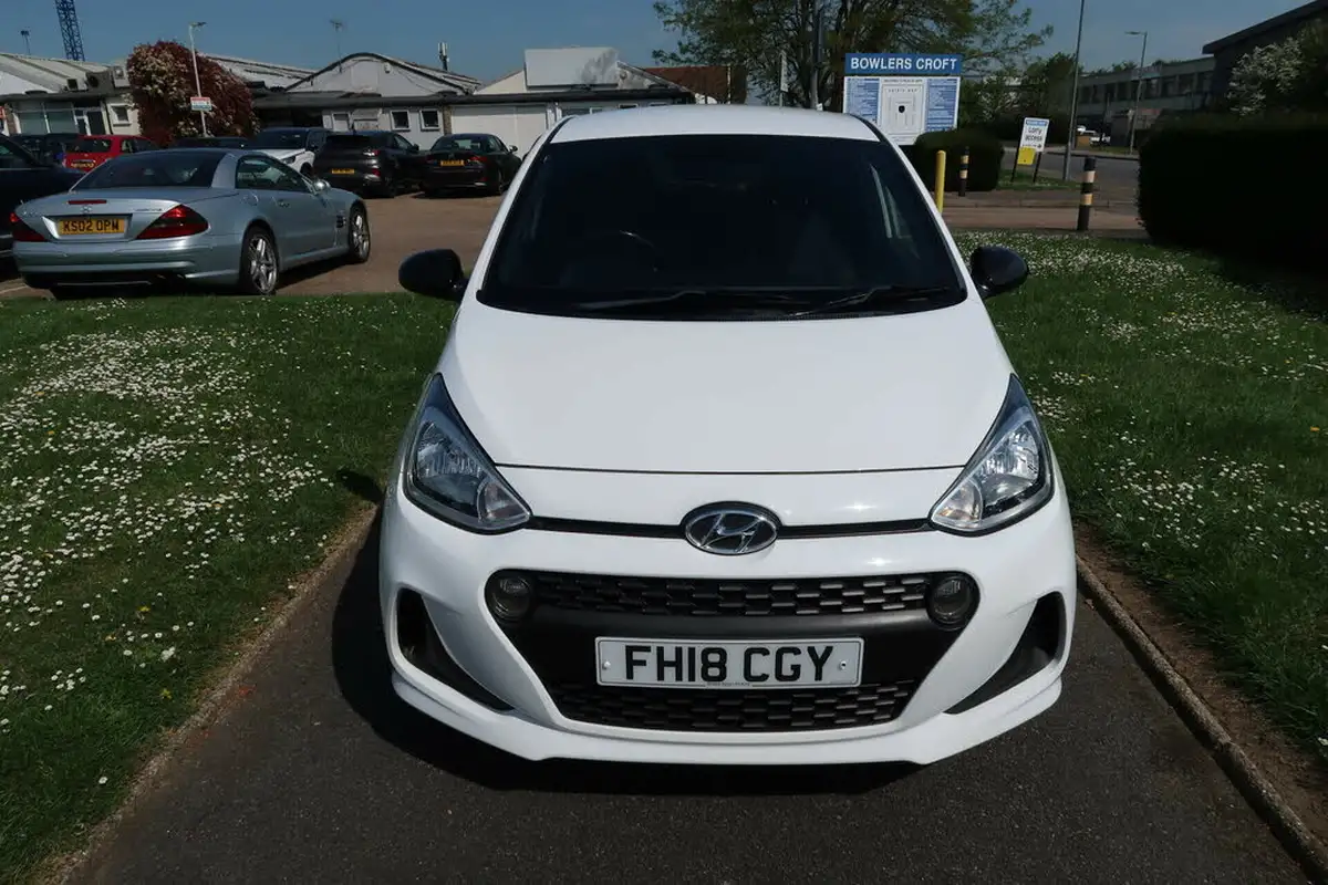2018-hyundai-i10-10-go-se-66ps-big-3