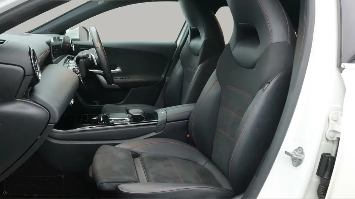 2020-mercedes-benz-a-class-13-a180-amg-line-executive-hatchback-5d-7g-dct-big-14