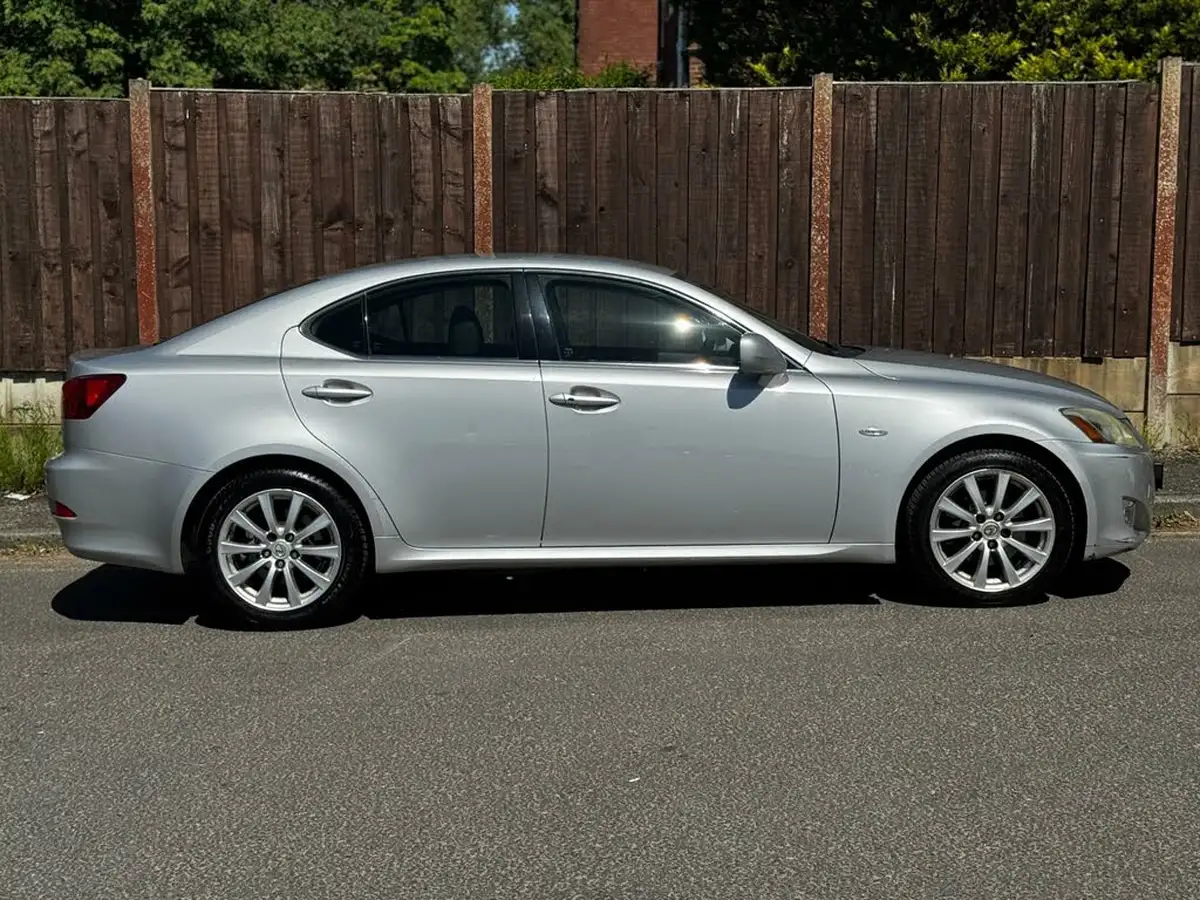 2007-lexus-is-250-25-se-auto-big-7