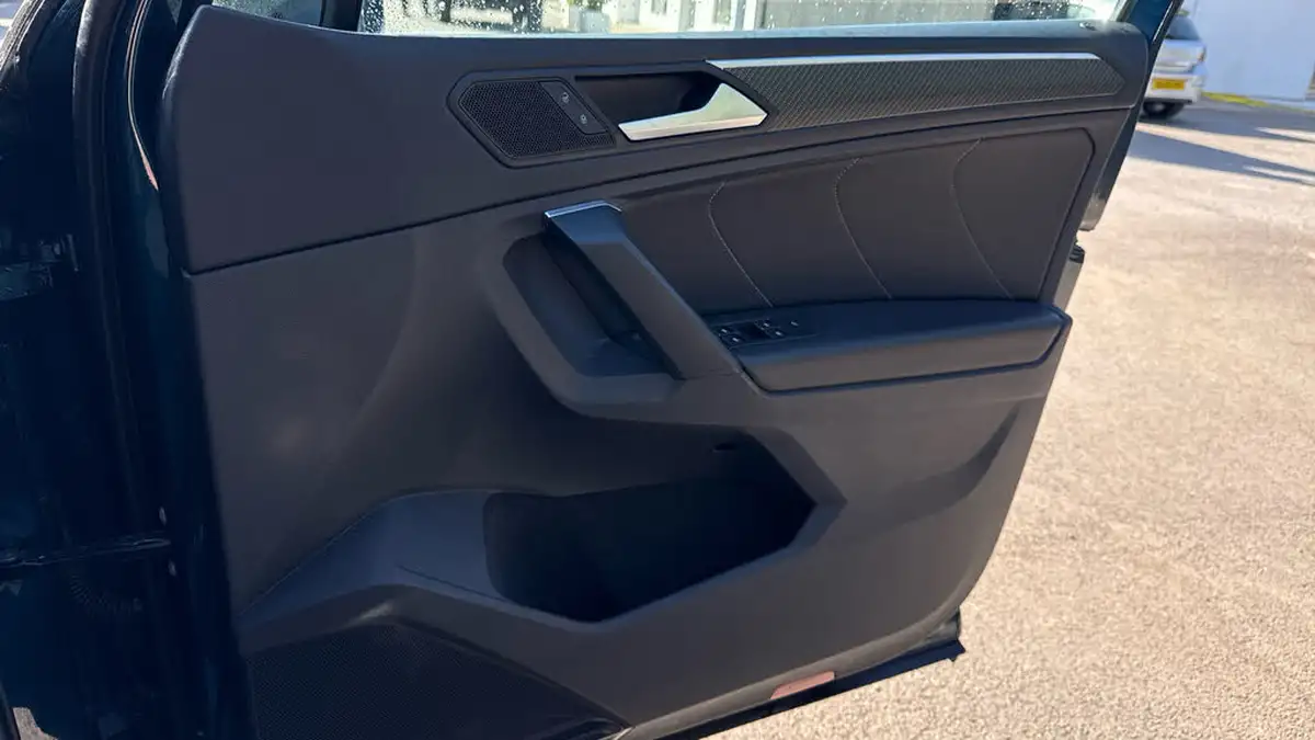 2021-volkswagen-tiguan-15-tsi-r-line-big-21