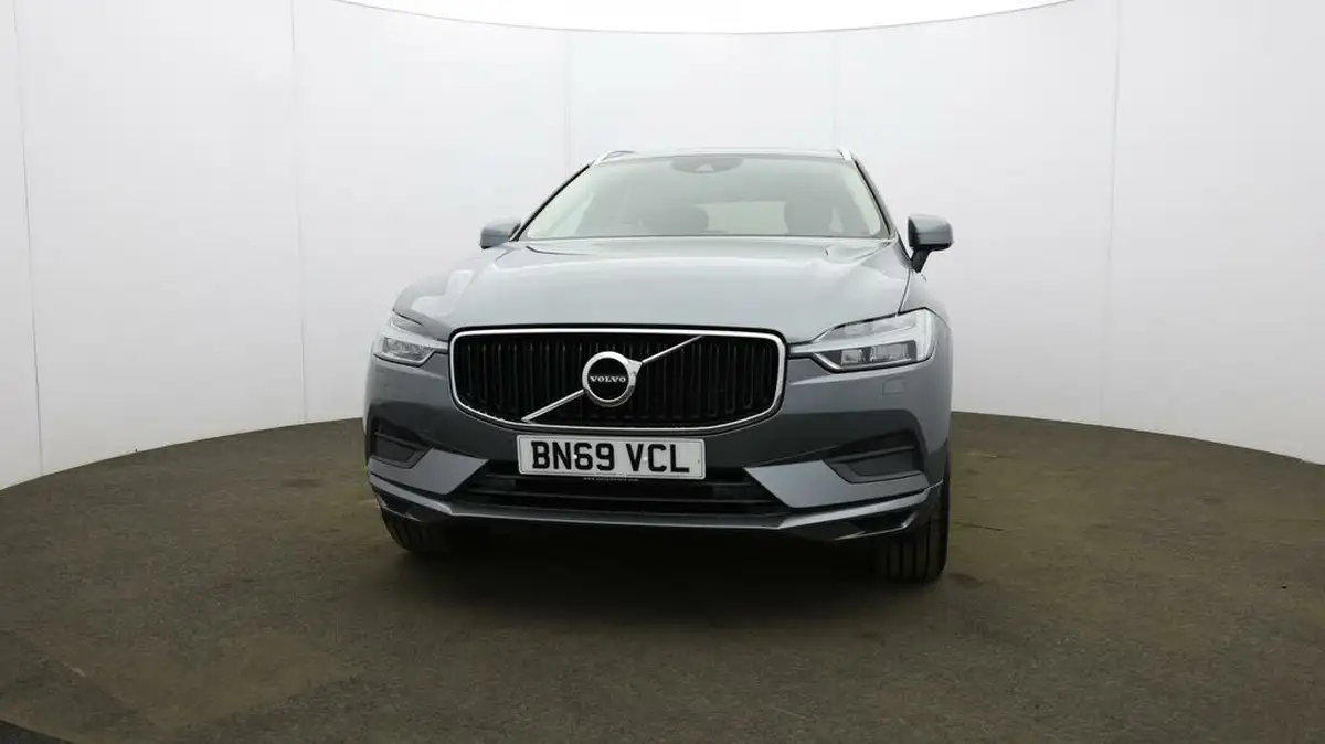 2019-volvo-xc60-20-t4-edition-big-41
