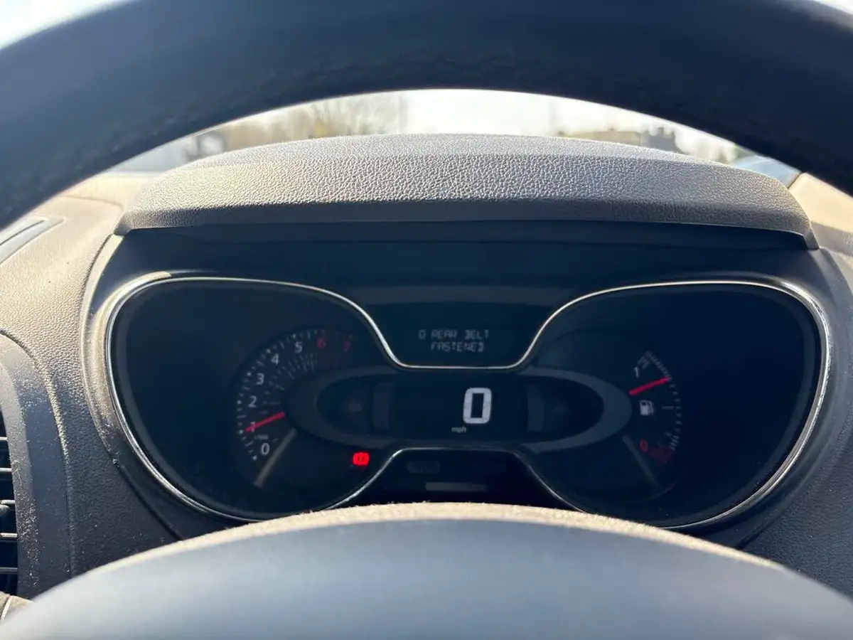 2018-renault-captur-09-tce-gt-line-big-19