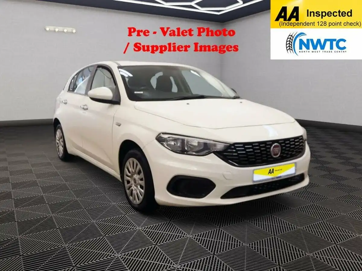 2017-fiat-tipo-14-easy-hatchback-big-0