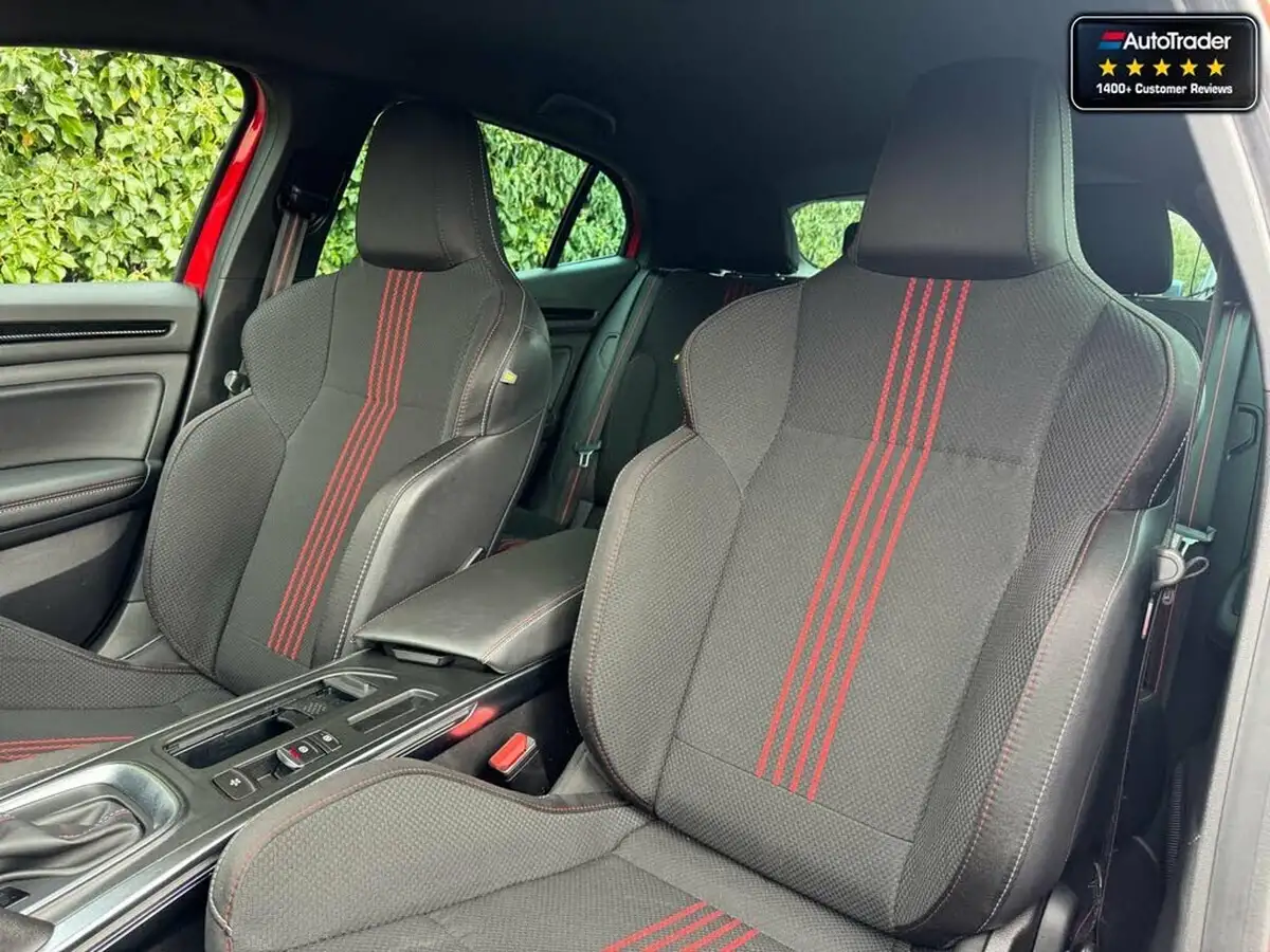 2021-renault-megane-13-tce-rs-line-hatchback-edc-auto-big-6