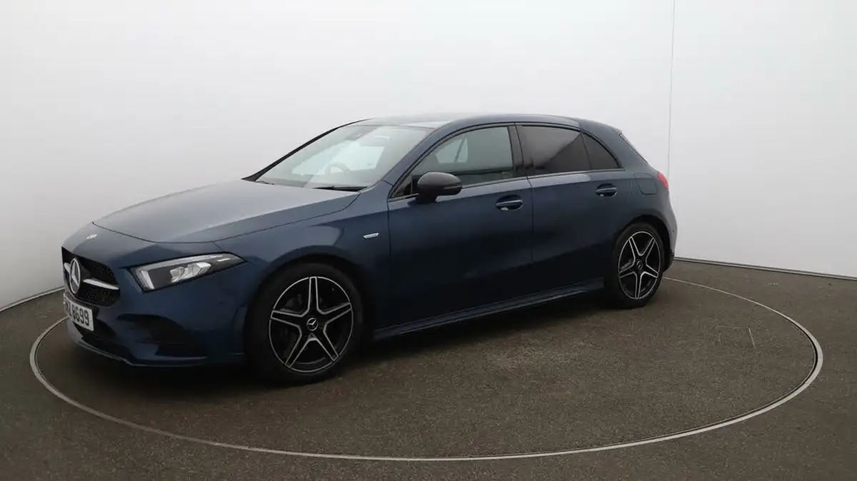 2022-mercedes-benz-a-class-13-a200-amg-line-edition-executive-hatchback-5d-big-67