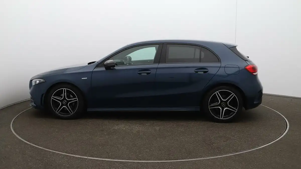2022-mercedes-benz-a-class-13-a200-amg-line-edition-executive-hatchback-5d-big-63