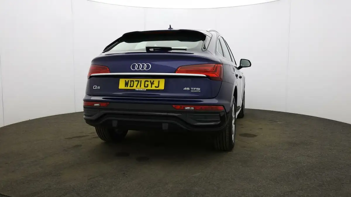 2022-audi-q5-20-45-tfsi-sportback-big-61