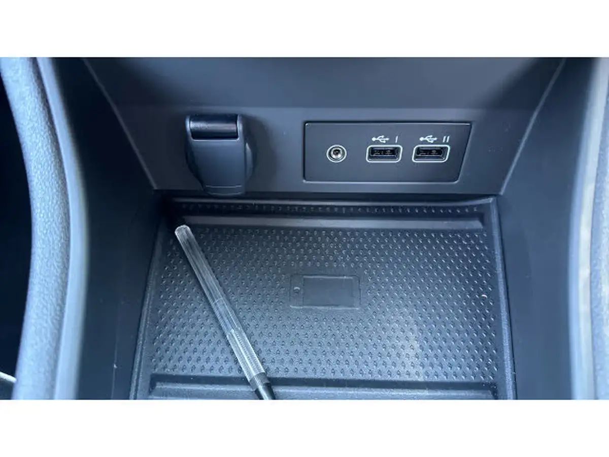 2024-renault-captur-16-techno-145ps-full-big-67