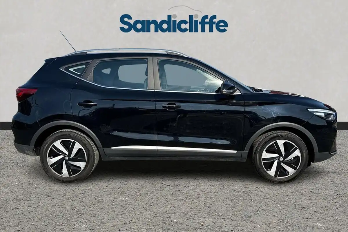 2022-mg-zs-suv-e-trophy-ev-156ps-long-range-big-2