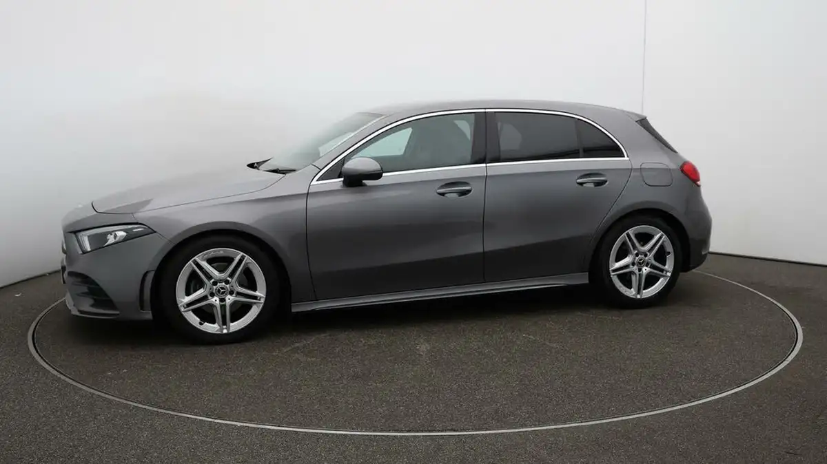 2019-mercedes-benz-a-class-20d-a200d-amg-line-hatchback-5d-big-63
