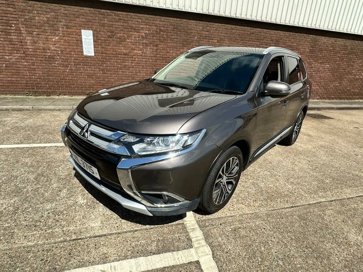 2016-mitsubishi-outlander-22di-d-gx3-7st-auto-big-2