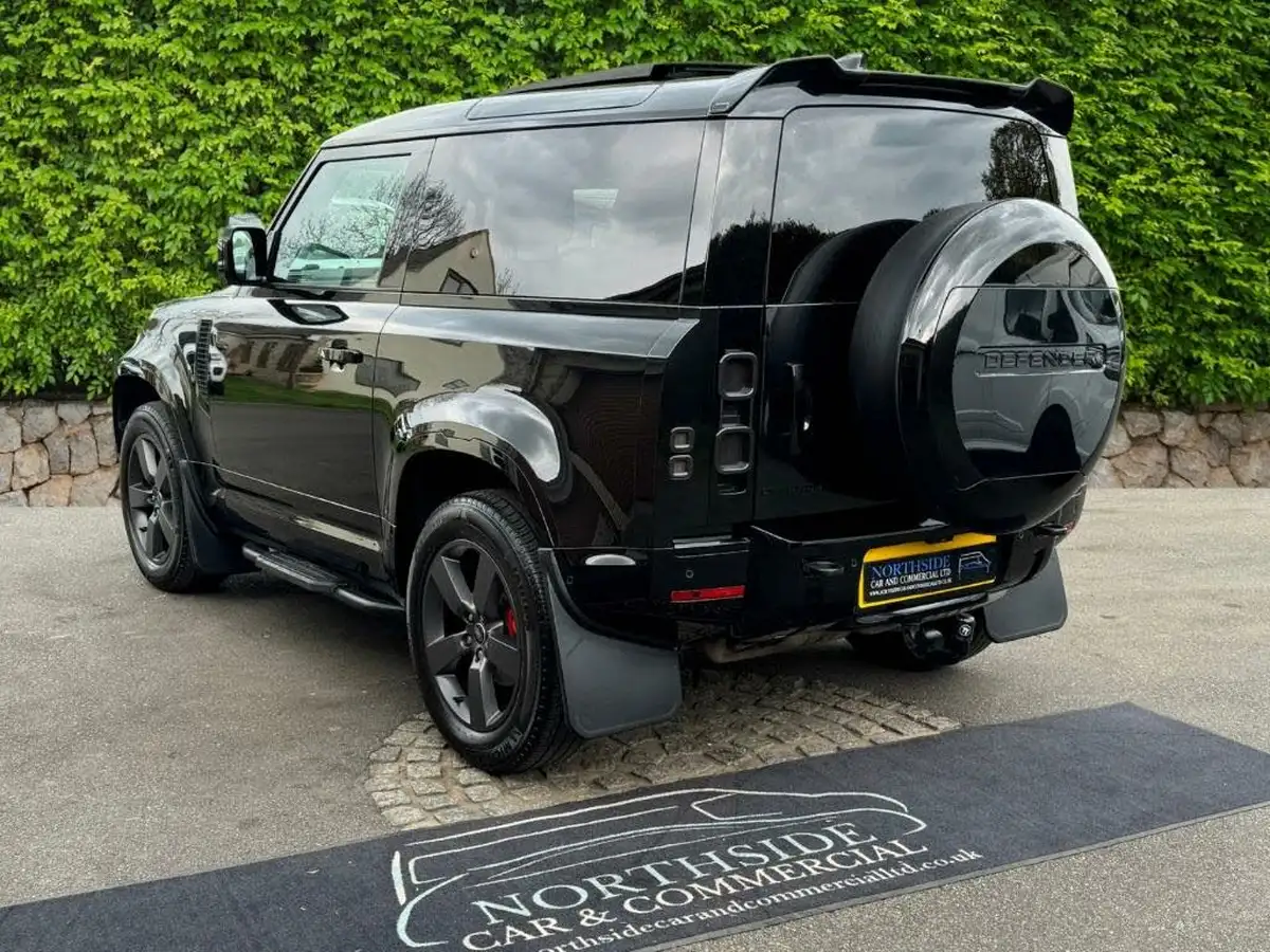 2023-land-rover-90-defender-30-d250-x-dynamic-hse-big-5