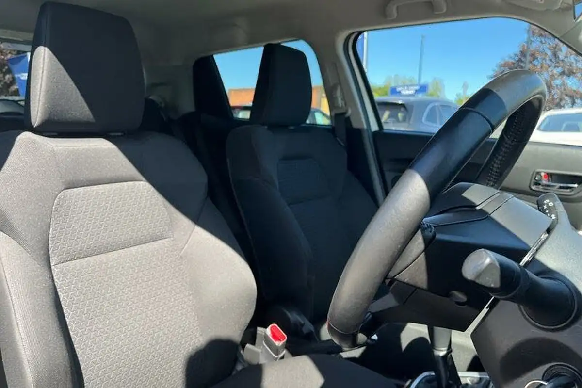2021-suzuki-swift-12-dualjet-sz-l-big-16