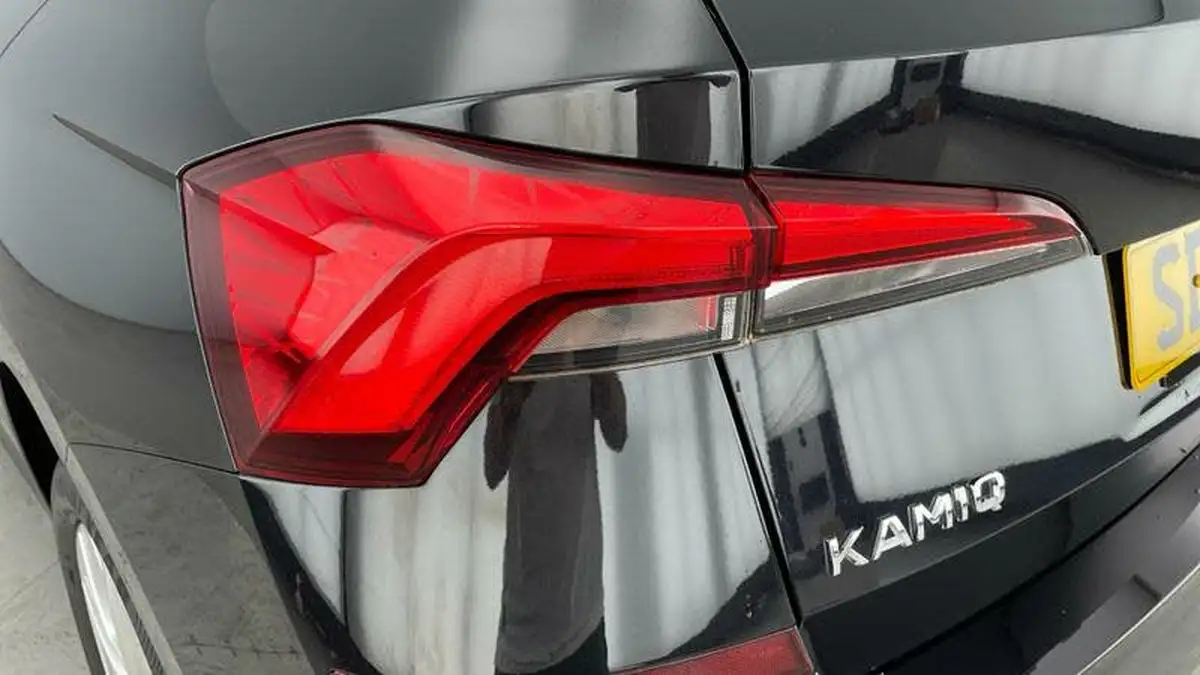 2022-skoda-kamiq-10-tsi-se-109ps-dsg-big-28