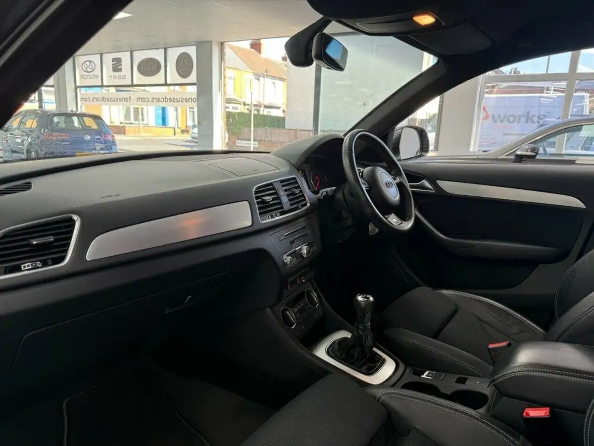 2017-audi-q3-14-tfsi-s-line-edition-big-15