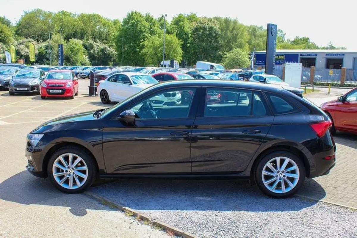 2019-skoda-scala-10-tsi-se-116ps-big-4