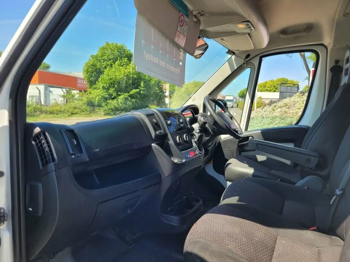 2017-citroen-relay-20bluehdi-35-l3h2-130eu6-big-12