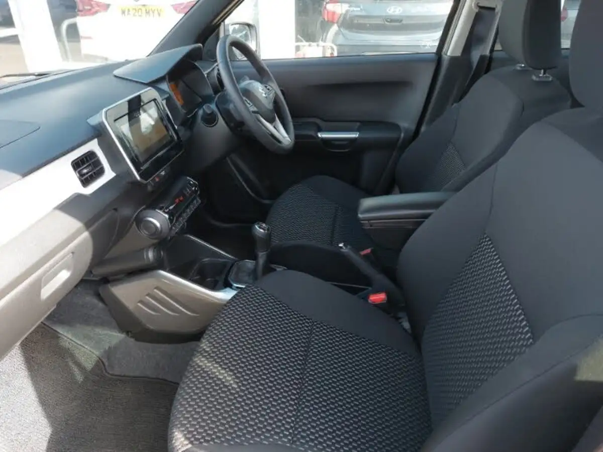 2023-suzuki-ignis-12-dualjet-sz5-big-4