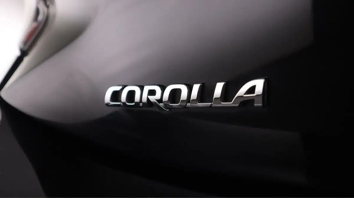 2022-toyota-corolla-18-vvt-i-icon-120bhp-trk-hatchback-5d-big-19