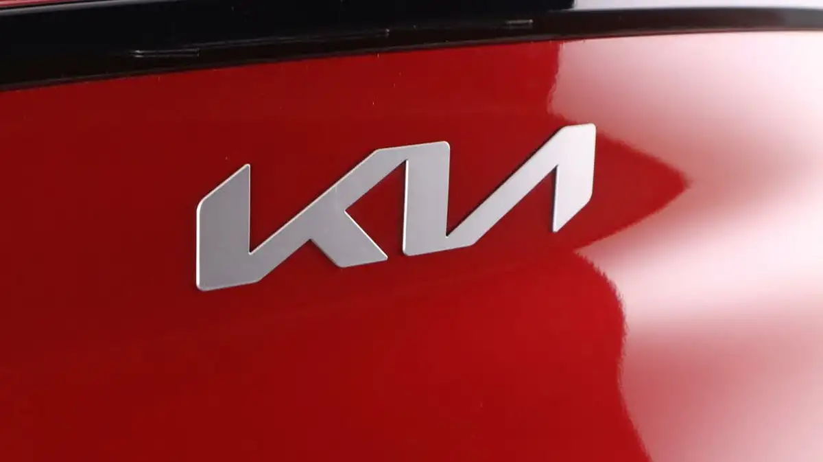 2022-kia-sportage-16-t-gdi-gt-line-s-226bhp-hev-1598cc-auto-big-19