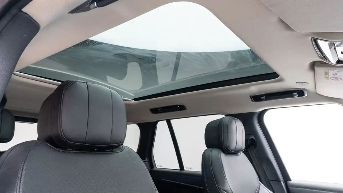 2024-land-rover-range-rover-30-d350-hse-big-39