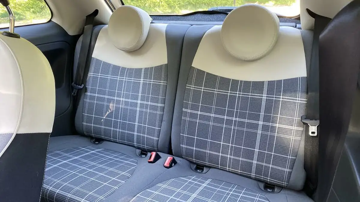 2017-fiat-500-12-lounge-big-29