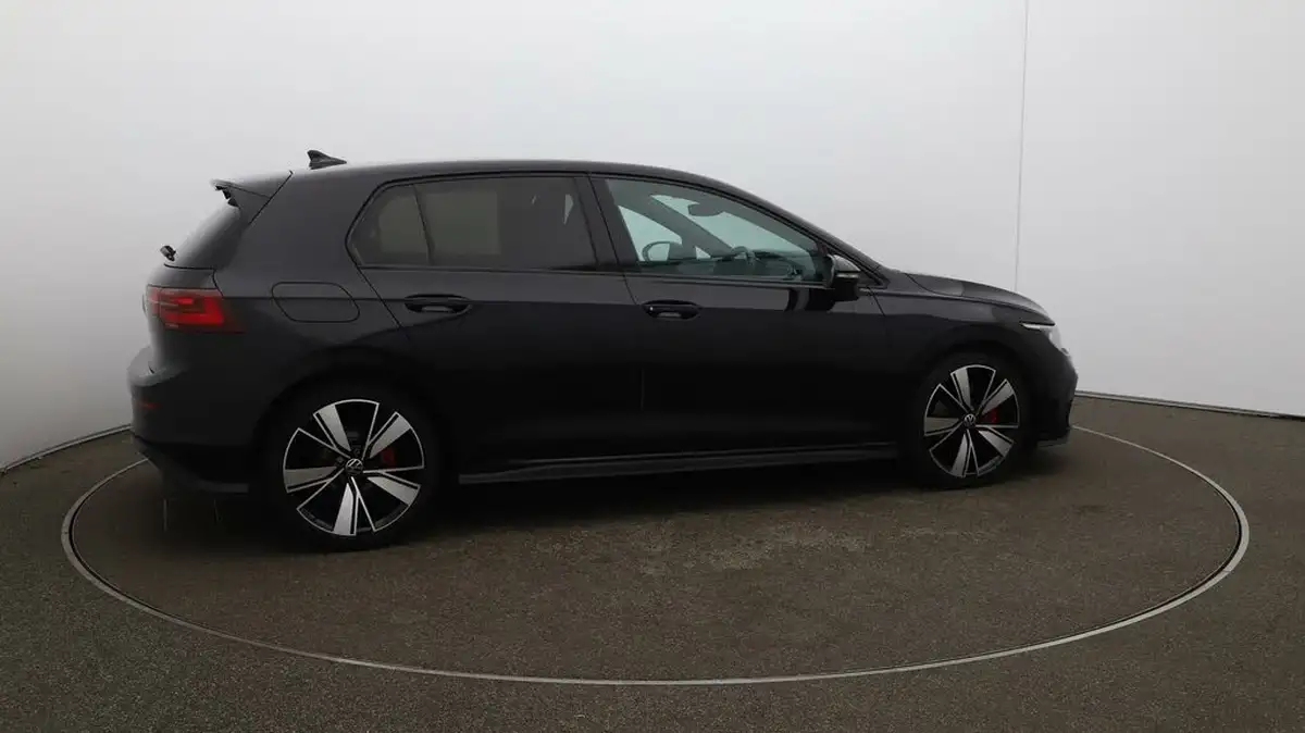 2021-volkswagen-golf-20tdi-gtd-big-44