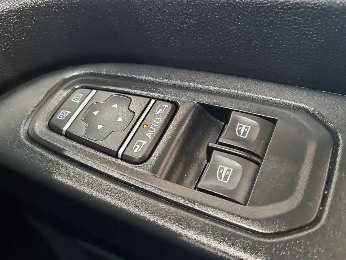 2022-nissan-primastar-20dci-tekna-28-l1h1-130pseu6d-crew-van-big-35